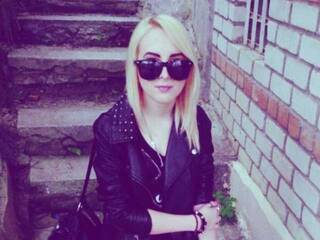 Ερωτική συνομιλία μέσω βίντεο Amallela