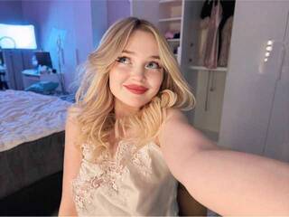 Ερωτική συνομιλία μέσω βίντεο AmelyaJeff