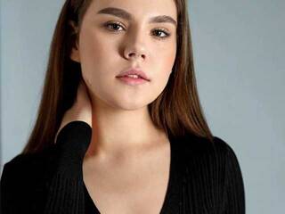 Ερωτική συνομιλία μέσω βίντεο AmelyKreeks