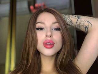 Ερωτική συνομιλία μέσω βίντεο AminaSicret