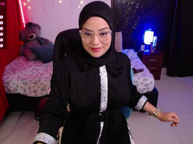 Εκπομπές οθόνης AmiraAwada