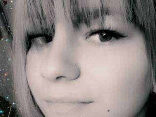 Ερωτική συνομιλία μέσω βίντεο amitielxxd