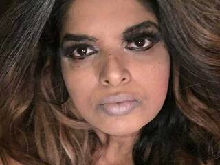 Ερωτική συνομιλία μέσω βίντεο Amrikaj