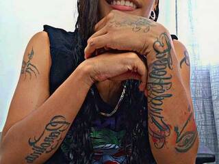 Ερωτική συνομιλία μέσω βίντεο Amy-420