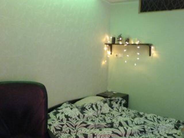 Εκπομπές οθόνης Alissia_Kiss