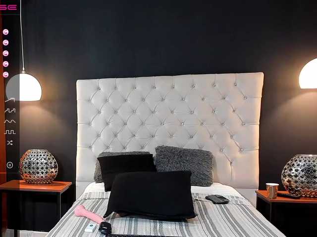 Εκπομπές οθόνης AmyRosse1