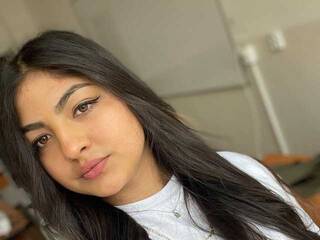 Ερωτική συνομιλία μέσω βίντεο AnabelLuisa