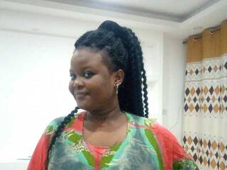 Ερωτική συνομιλία μέσω βίντεο Cute-smile1