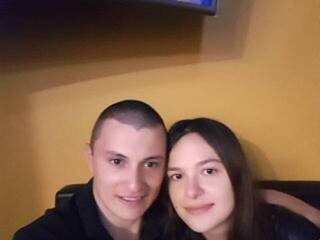 Ερωτική συνομιλία μέσω βίντεο angela-manuel