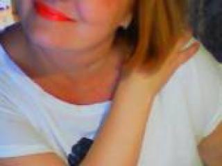 Ερωτική συνομιλία μέσω βίντεο angelalove7