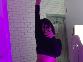 Ερωτική συνομιλία μέσω βίντεο AngelBraun