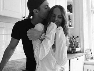 Ερωτική συνομιλία μέσω βίντεο AngelDevilaa