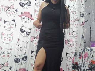 Ερωτική συνομιλία μέσω βίντεο angelinye