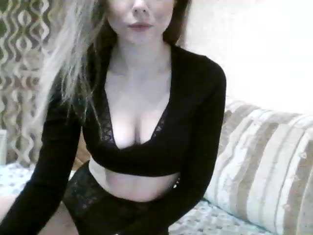 Φωτογραφίες AngelKinksy Hey guys!:) Goal- #Dance #hot #pvt #c2c #fetish #feet #roleplay Tip to add at friendlist and for requests!