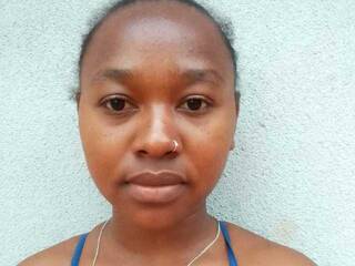 Ερωτική συνομιλία μέσω βίντεο Angellette