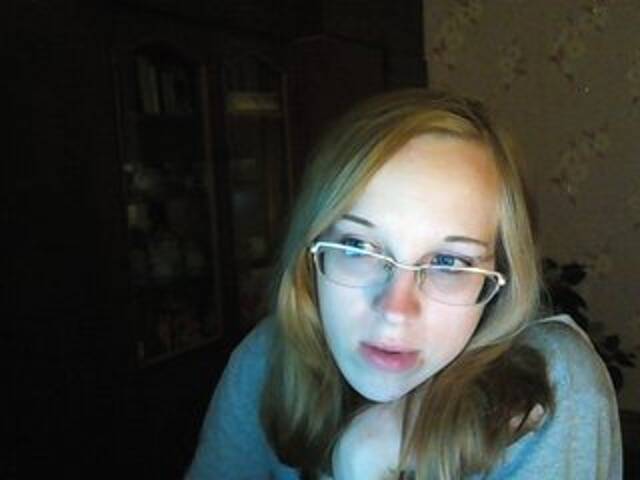 Εκπομπές οθόνης Angelpussy1