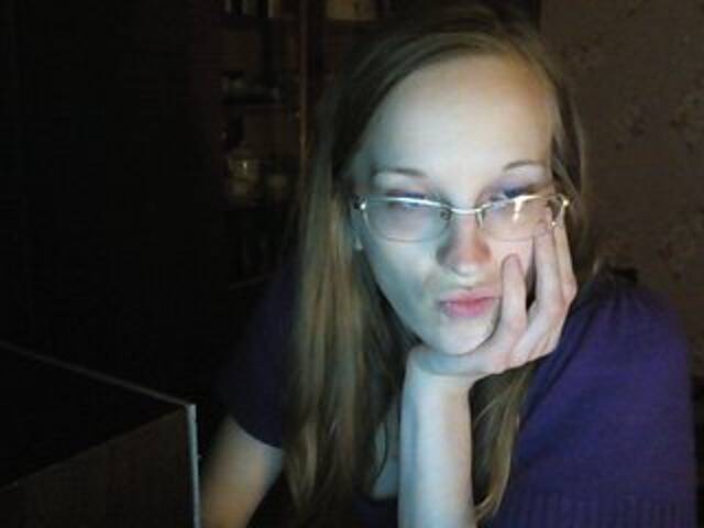 Εκπομπές οθόνης Angelpussy1