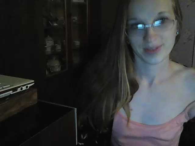 Εκπομπές οθόνης Angelpussy1