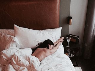 Ερωτική συνομιλία μέσω βίντεο AngelSquirty