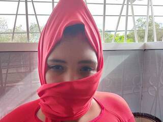 Ερωτική συνομιλία μέσω βίντεο anisaanann