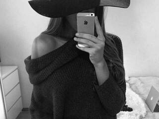 Ερωτική συνομιλία μέσω βίντεο anna-em