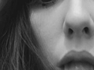 Ερωτική συνομιλία μέσω βίντεο Anna-Leda