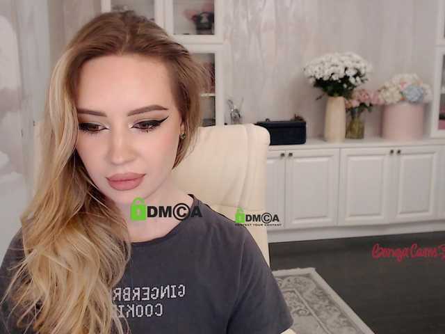 Εκπομπές οθόνης AnnaPoppy