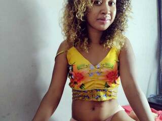 Ερωτική συνομιλία μέσω βίντεο AnnahRise