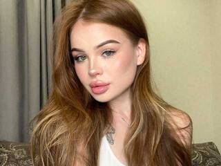 Ερωτική συνομιλία μέσω βίντεο AnnBarbie