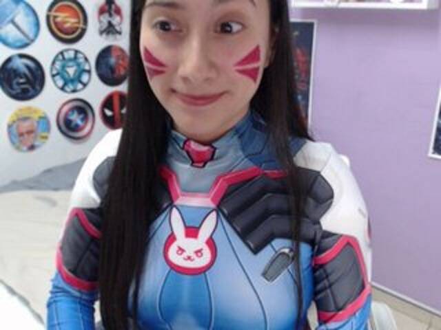 Εκπομπές οθόνης Anniesclub