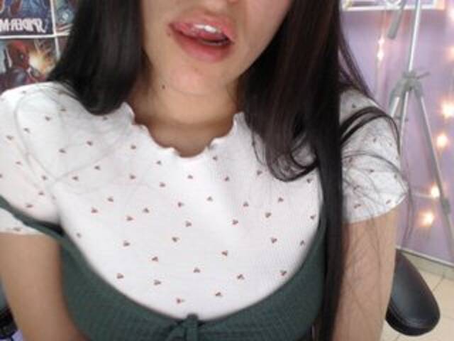 Εκπομπές οθόνης Anniesclub