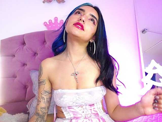 Φωτογραφίες annymayers hello guys I am a super sexy girl with desire to have fun all night come and try all my power 1000 squirt at goal