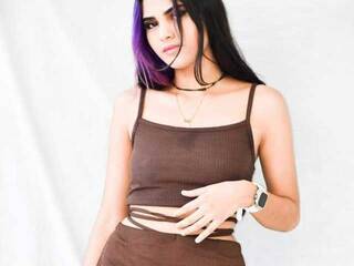 Ερωτική συνομιλία μέσω βίντεο AntonellaRoux