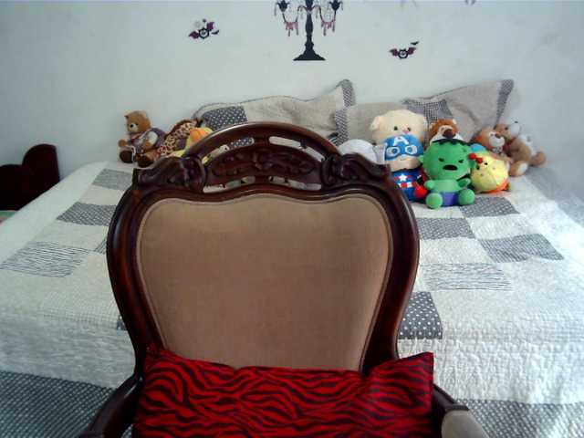 Εκπομπές οθόνης aprilpeyton