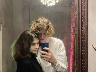 Ερωτική συνομιλία μέσω βίντεο Sweetcoupleeeee