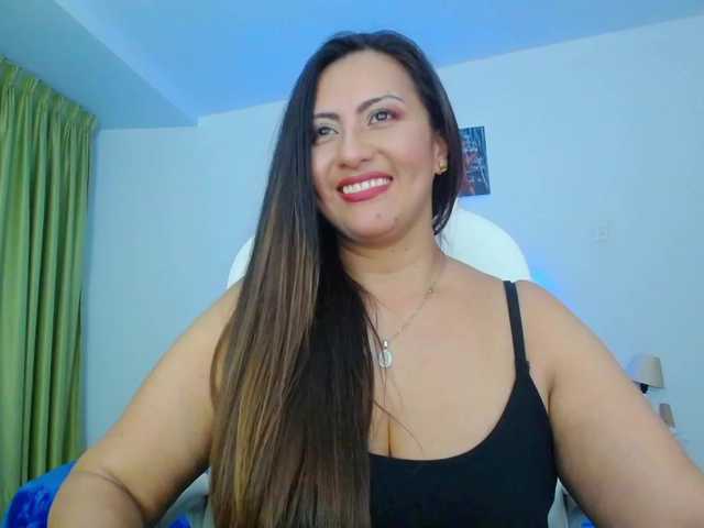 Φωτογραφίες Arianne-lux1 hi guys lets get fun with me,BIG cum on my tits at complete the goal 444 #milf#latina#bigboobs