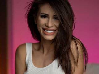 Ερωτική συνομιλία μέσω βίντεο AryaLopes