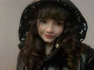 Ερωτική συνομιλία μέσω βίντεο AryaStarky