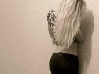 Ερωτική συνομιλία μέσω βίντεο aryz