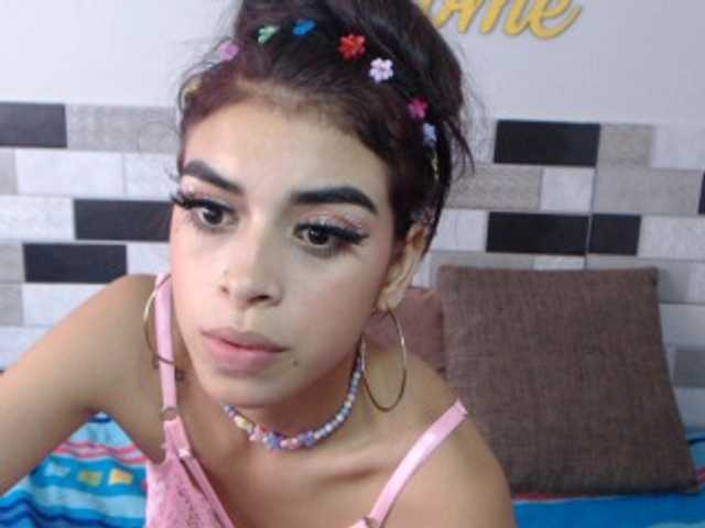 Εκπομπές οθόνης ashlymayer