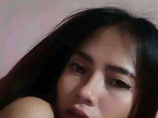 Ερωτική συνομιλία μέσω βίντεο asianachixs