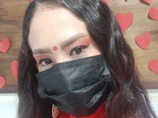 Ερωτική συνομιλία μέσω βίντεο assimhafid