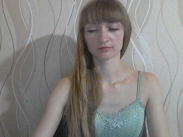 Εκπομπές οθόνης AsyaBlond