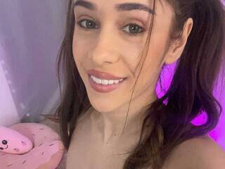 Ερωτική συνομιλία μέσω βίντεο AvaSolis