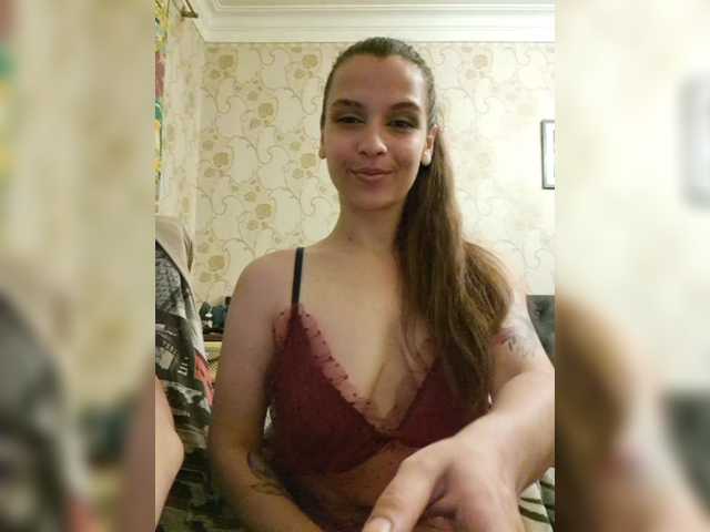 Εκπομπές οθόνης Love_Crew