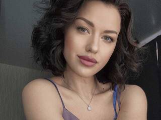 Ερωτική συνομιλία μέσω βίντεο B-BDoll