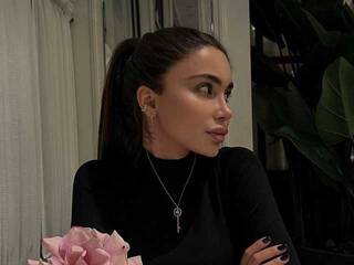 Ερωτική συνομιλία μέσω βίντεο Angelina_kisa001