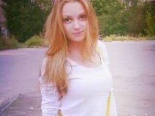 Ερωτική συνομιλία μέσω βίντεο babynikki