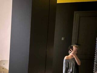 Ερωτική συνομιλία μέσω βίντεο BabyPixie