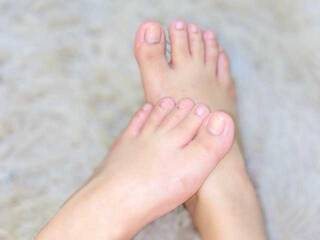 Ερωτική συνομιλία μέσω βίντεο babyyolly